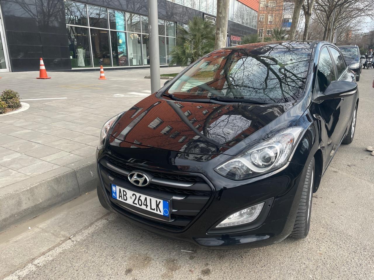 Hyundai I30 for rent