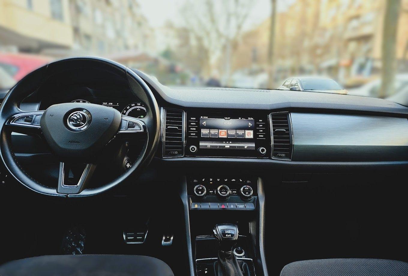 rentx listing card gallery