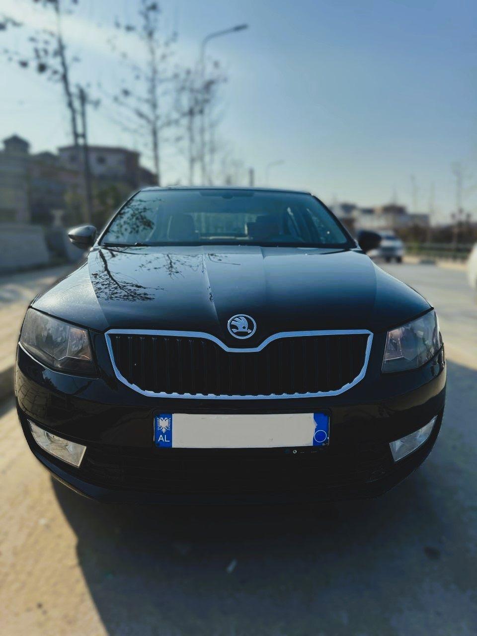 rentx listing card gallery