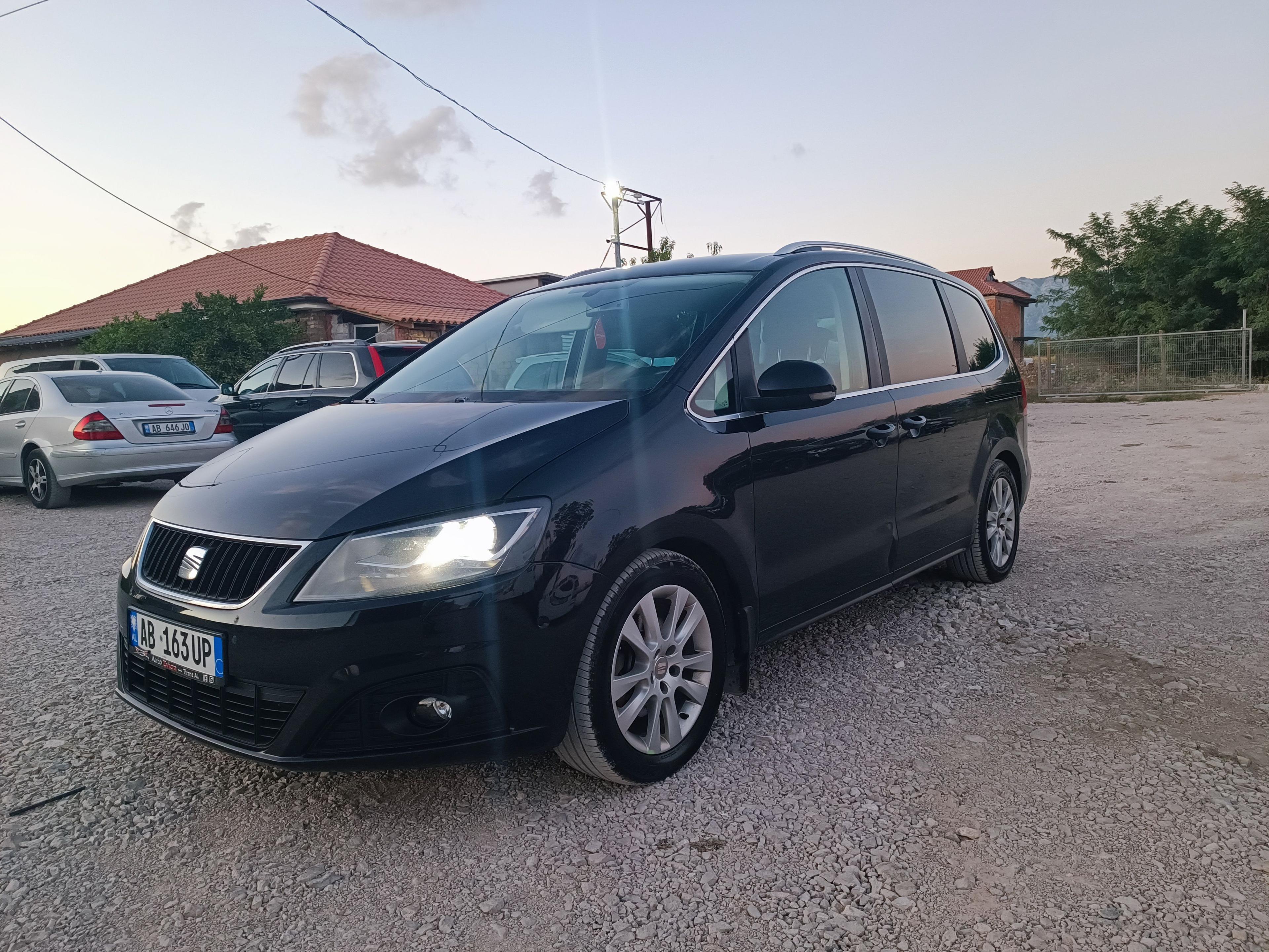 rentx listing card gallery