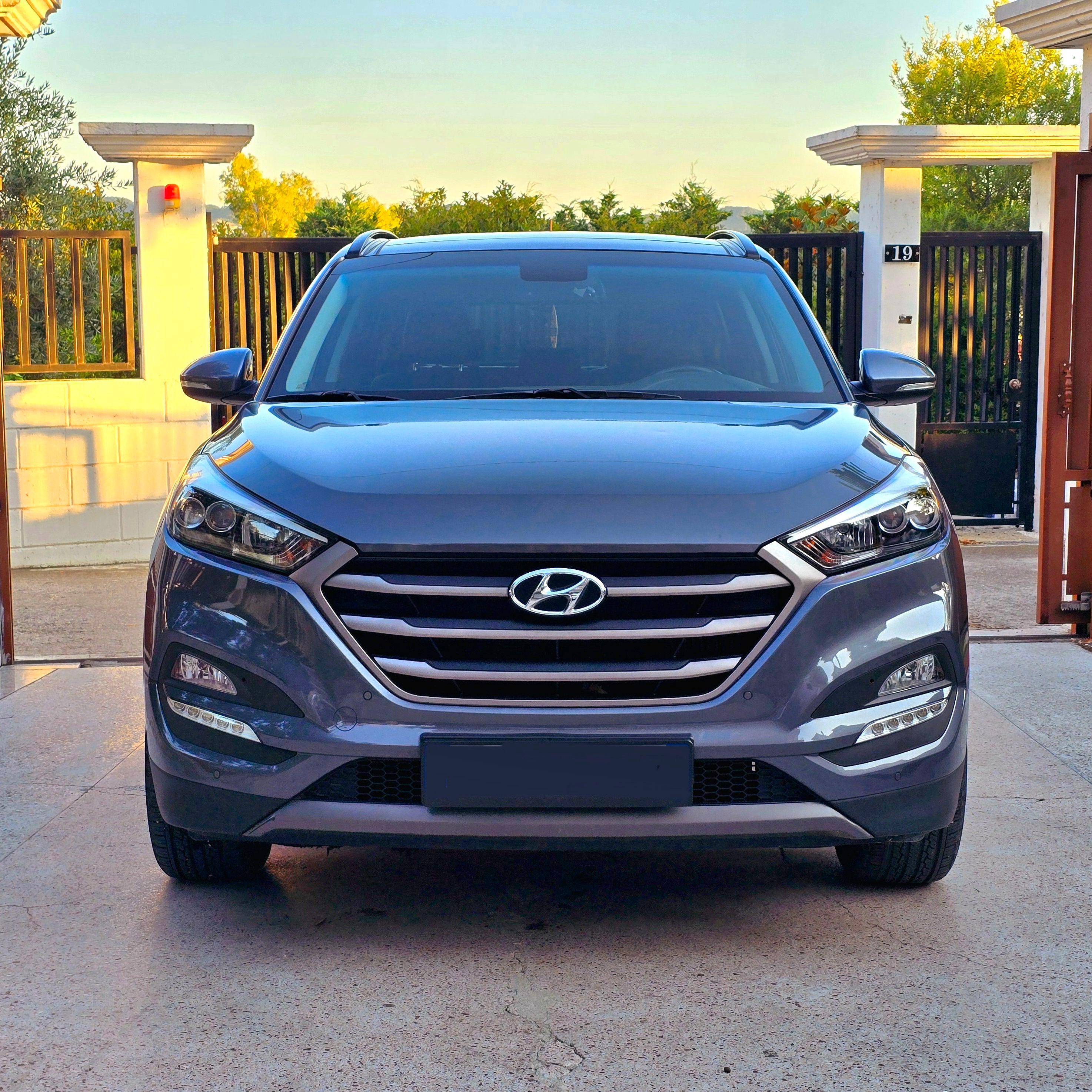 rentx listing card gallery