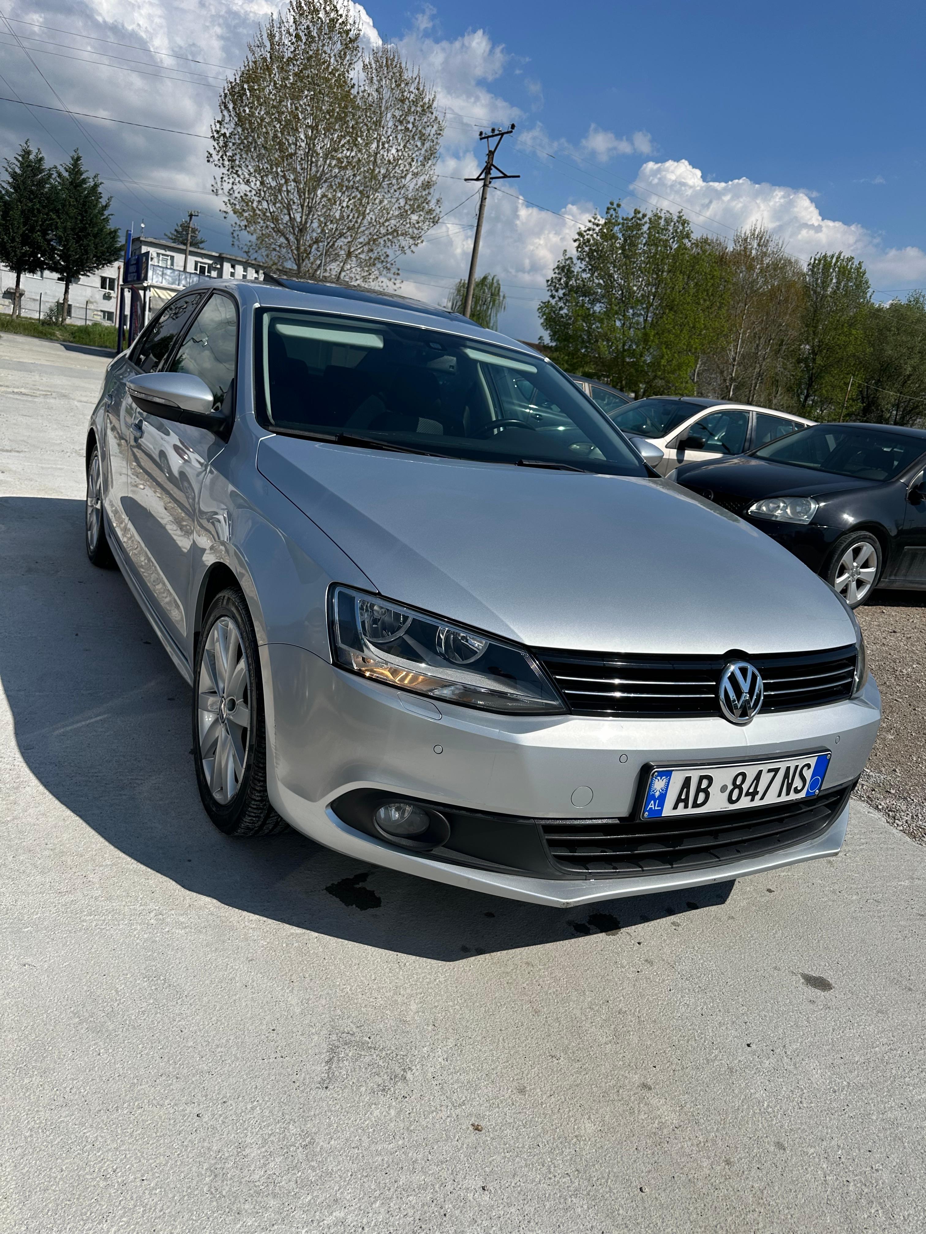 rentx listing card gallery