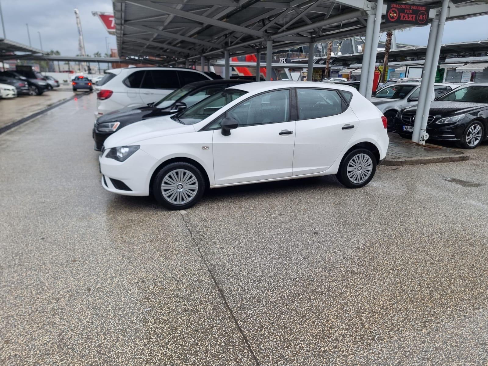 rentx listing card gallery