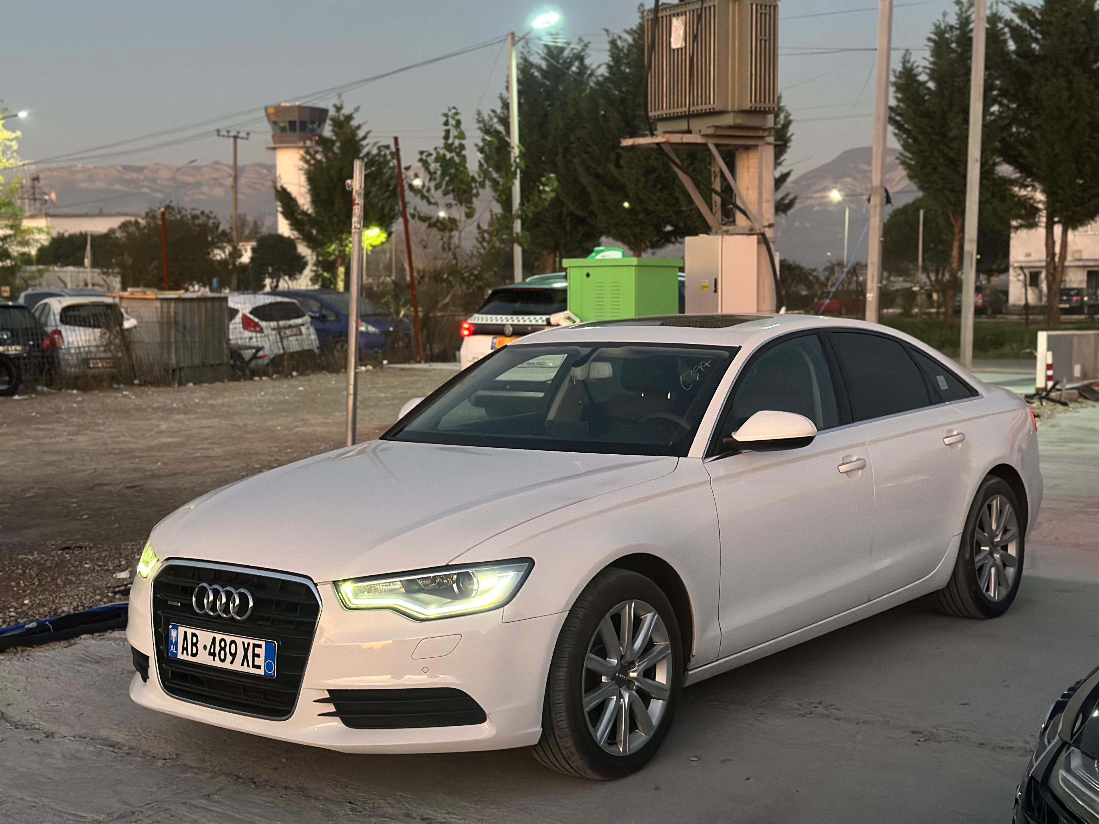 rentx listing card gallery